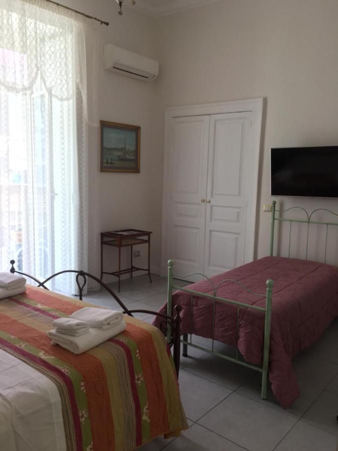 Bed and Breakfast Ciro A Maschio Angioino Неаполь Экстерьер фото